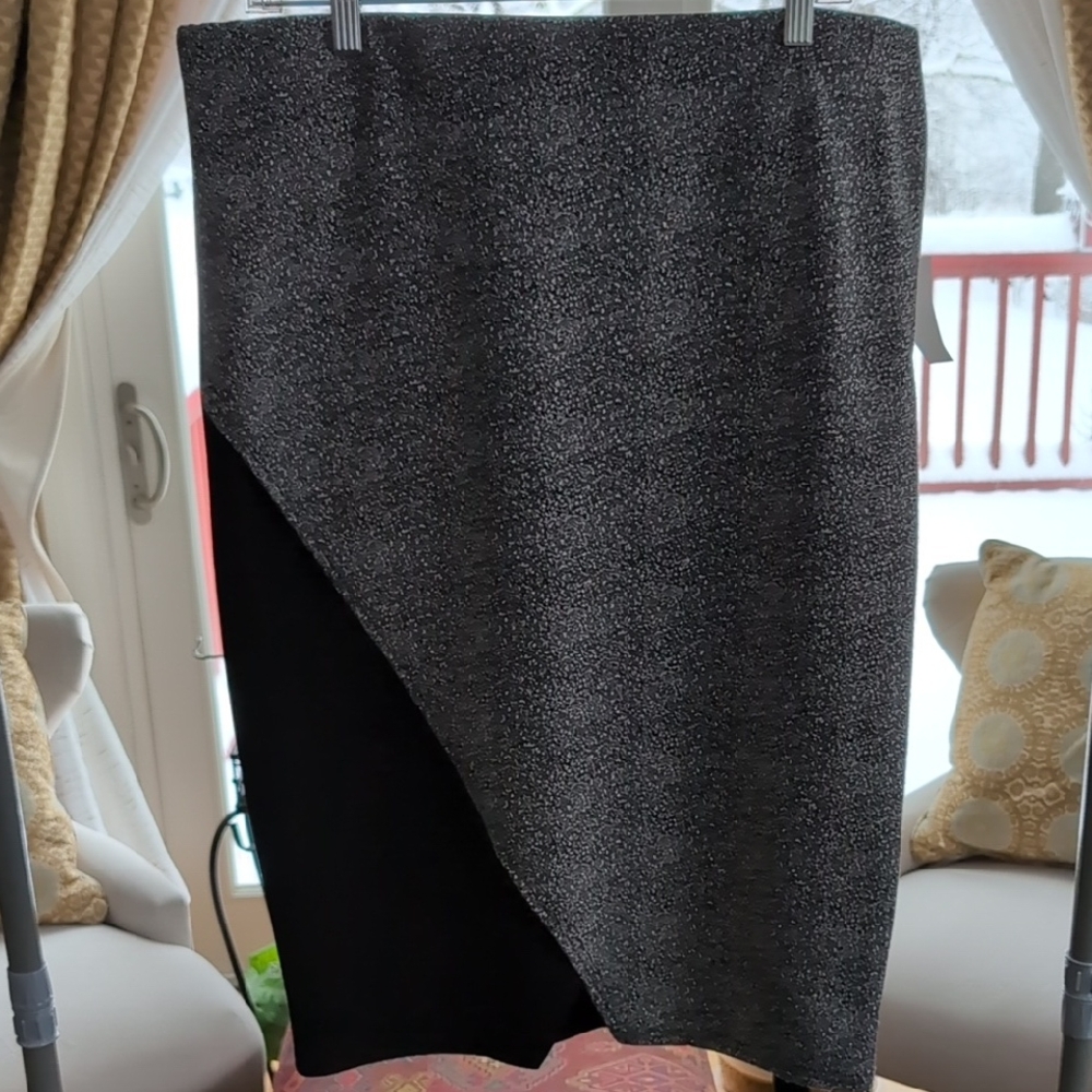 Suzy Shier Asymmetrical Black and Gray Skirt